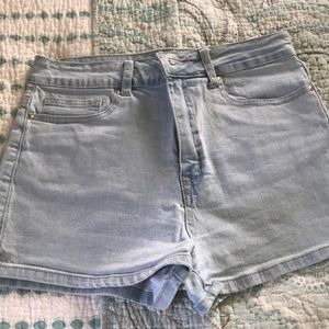 Forever 21 light blue jean shorts